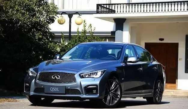 外观时尚大气，操控比肩奔驰，24万比3系售价便宜4万！