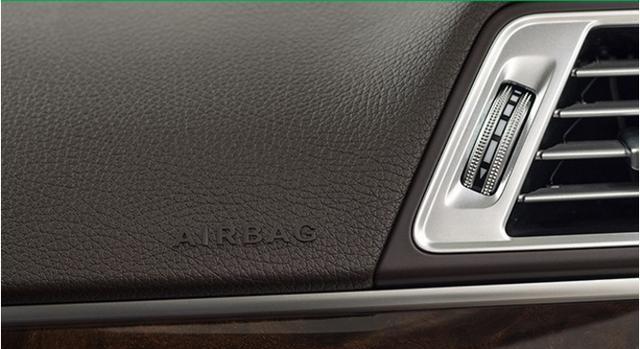 手机刮花了不用怕,把牙膏抹上后加点这个擦10