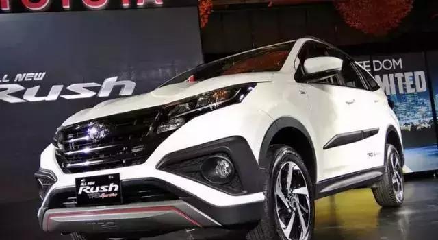 丰田最便宜的7座车型 售价11万 油耗3毛