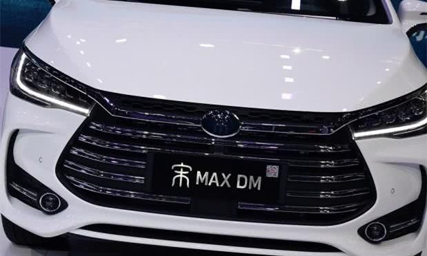 GL8、奥德赛遇硬茬,国产出品7.9秒破百,油耗低至1.4L