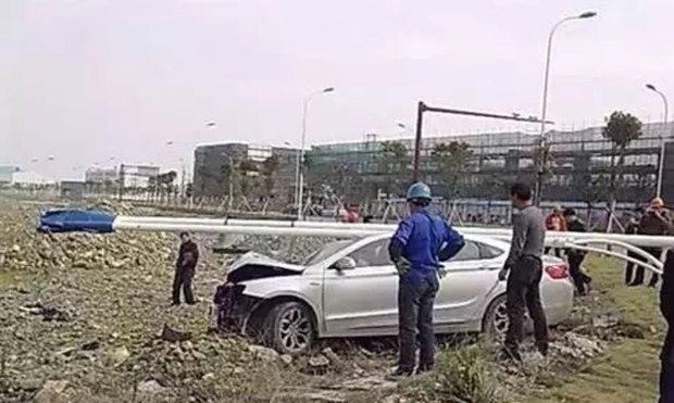 不愧是吸取了沃尔沃的基因，吉利博瑞车祸第一现场，真扎实