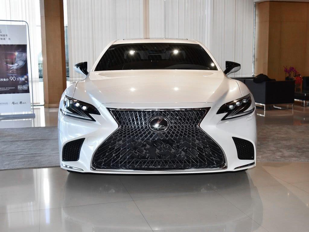 后悔买保时捷！雷克萨斯新车82万起，配10AT油耗8.8，7系眼红！