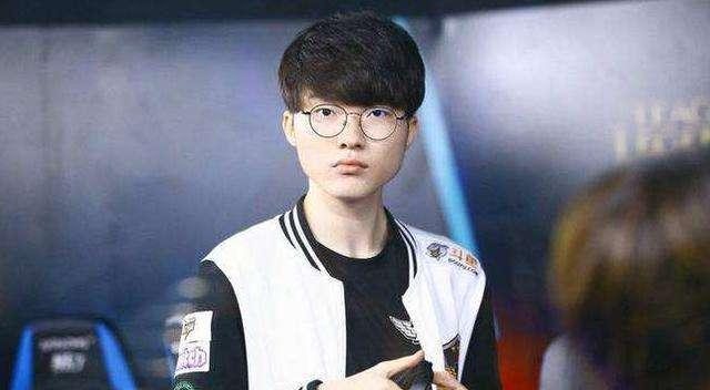 大司马: Faker和我一样具有游戏天赋, 但他有个