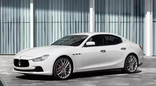 “坑人”: 国外卖给老年人, 到了国内变成富二代座驾!