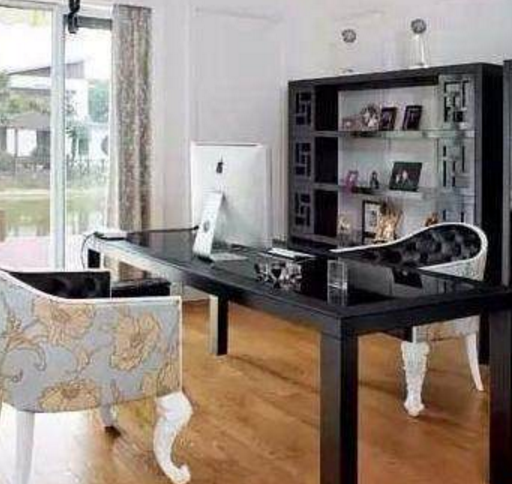 陆毅在上海的豪宅:小区门口看着很破烂,内部装