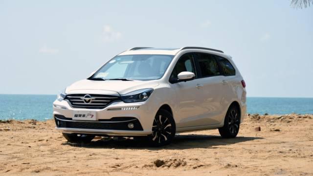 这三款新车来势凶猛，实用大气顶配不到12万！