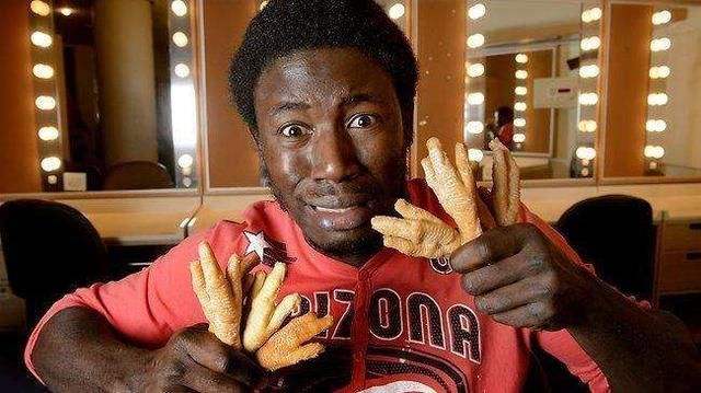 来中国旅游的印度人吐槽:中国太落后了!一问原