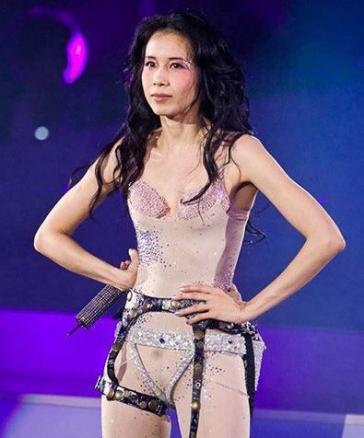 邓紫棋图片大全内衣_美女内衣图片大全