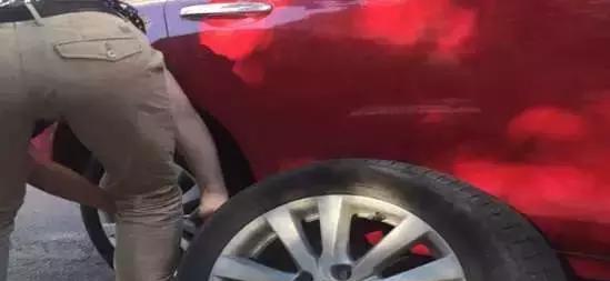 绿灯正常行驶被电动车碰撞,为啥机动车负全责