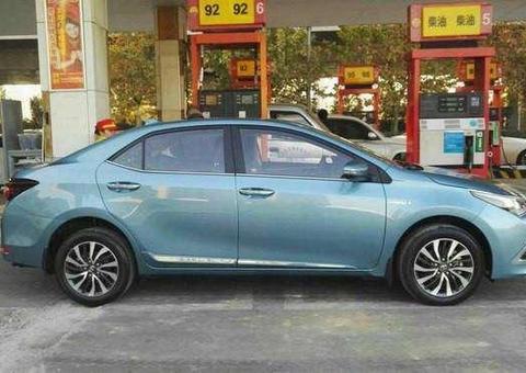 丰田最好的新能源汽车，发动机质保10万公里，仅售13万