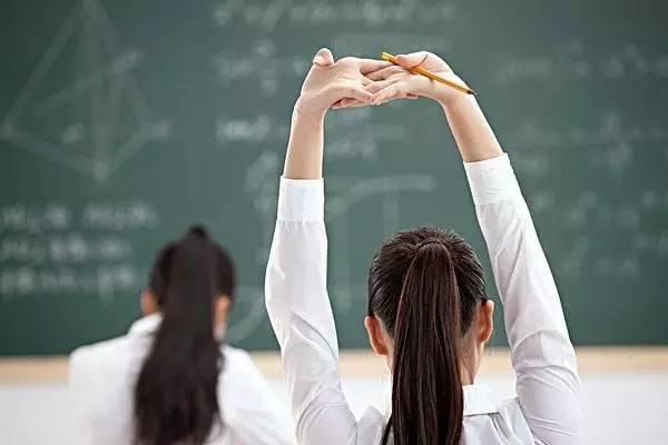 看考场看什么?参加高考时应该带什么东西?