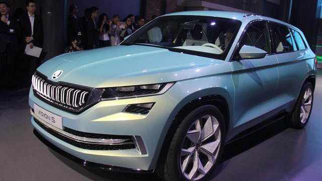 斯柯达终于放大招，16寸大屏掀背设计，油耗仅1.9L，途观也扛不住