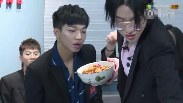 《明日之子》宿舍太简陋,比起《创造101》的公