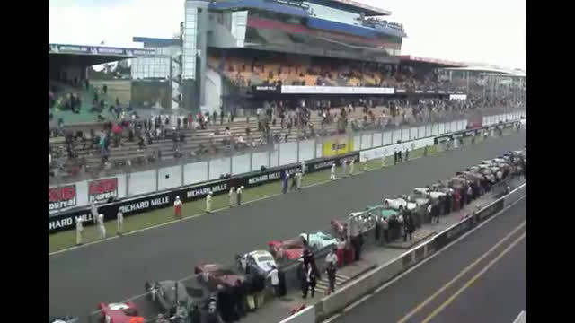 勒芒式起跑，比的不止是车速，还有跑步的速度~~！！