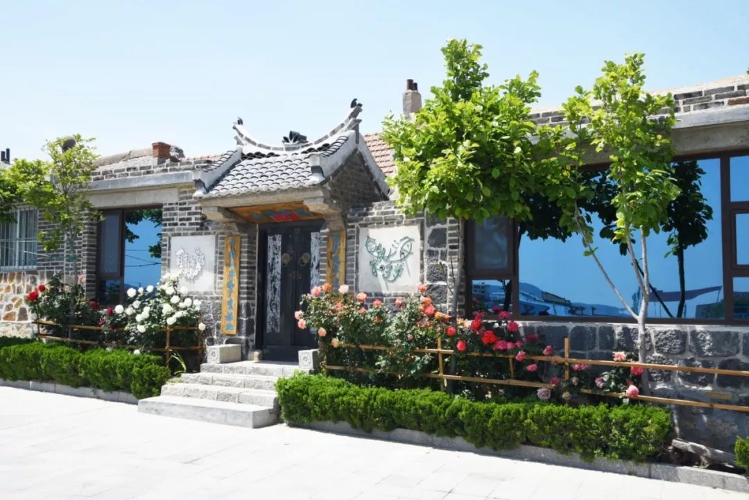 烟墩角这家海草民宿,美得像丹麦童话小屋!