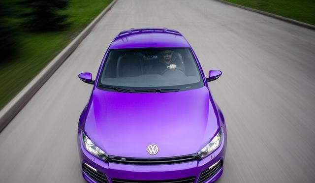 加装空气悬挂 亮紫色涂装 这是一辆你无法驾驭的大众尚酷