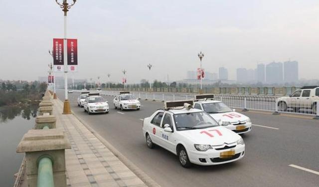 考驾照不容易,到底哪一科最难?老教练说出了真