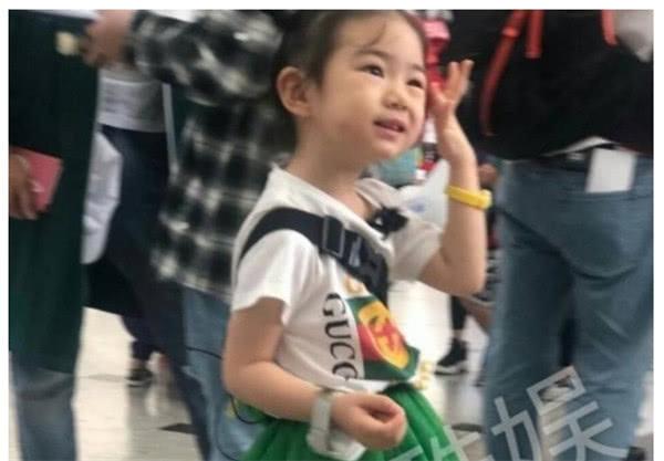 喷子发文骂戚薇 戚薇的处理方式很特别 喷子秒