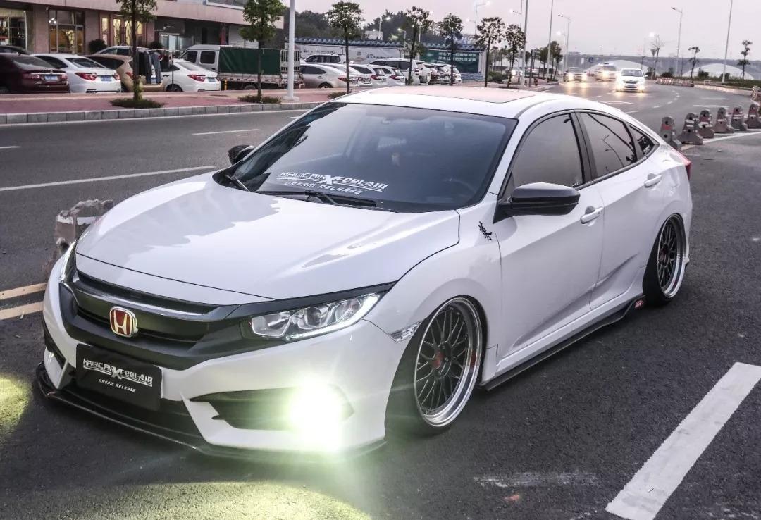 惠州车友丨越看越耐看的姿态作品，本田十代思域改装案例!