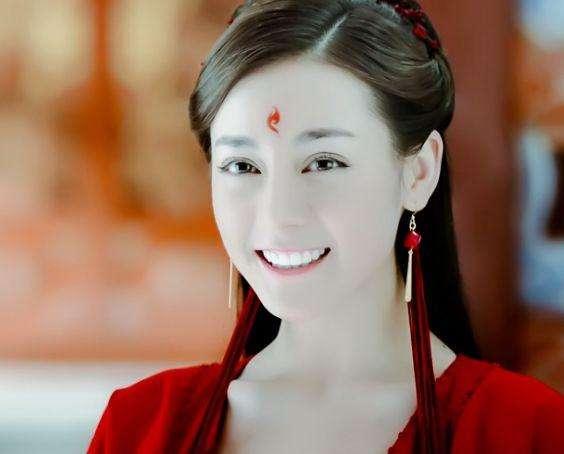 金鹰奖演员投票排名,刘涛第二杨紫第三,第一名