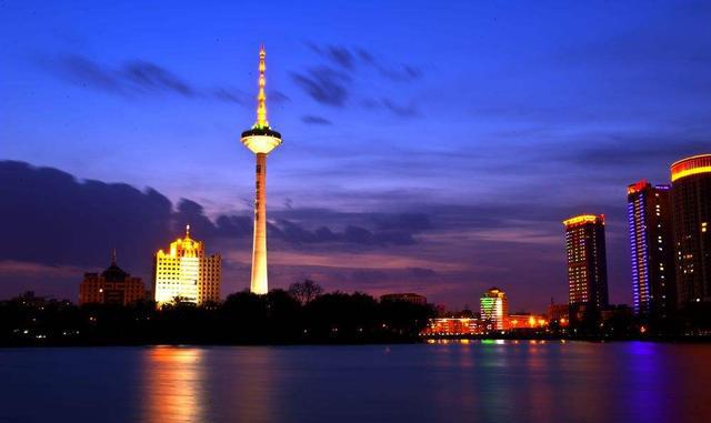 一览沈城风貌，唯有沈阳彩电塔!