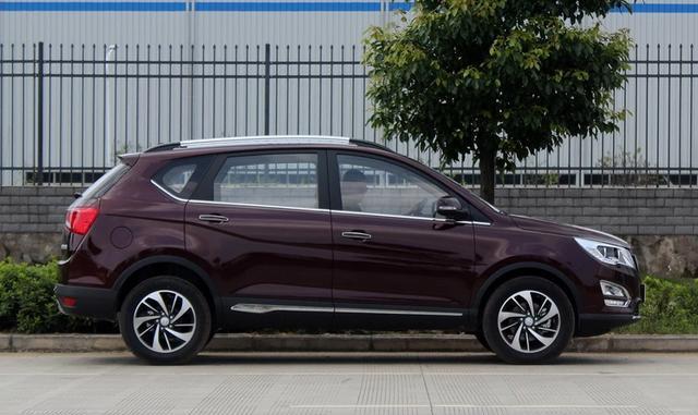 这车顶配10万带全景天窗, 曾月销媲美GS4, 为何一年缩水三倍?