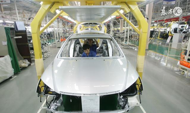 吉利收购了沃尔沃, 然而不用沃尔沃的发动机, 难道为了省钱