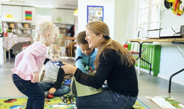 我为幼师正名:若不是出于对孩子们的热爱,这条