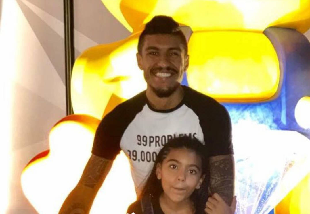 广州恒大外援保利尼奥晒幸福,一家人在一起其