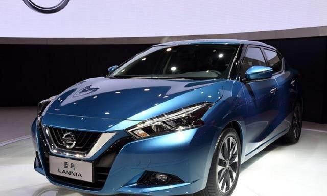 手握10万别纠结朗逸，油耗4毛+6气囊 思域怕不怕