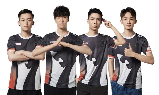 绝地求生:17战队经理吐槽中韩对抗赛场 空间小