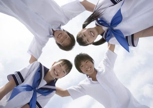 孩子初中毕业没考上高中,是不是让他直接打工