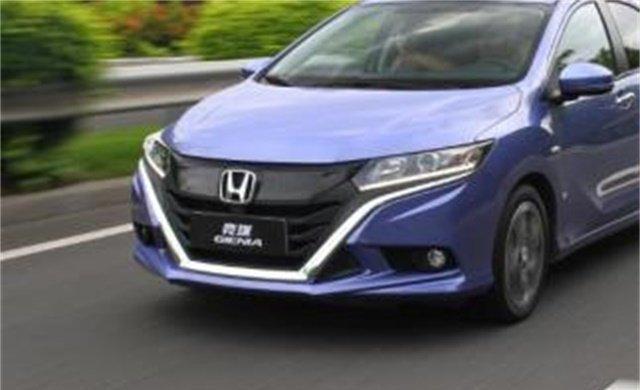 比帝豪还便宜，配CVT油耗才5L，8万让买思域的后悔了