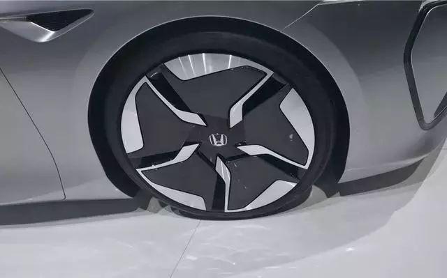 本田首次启用中国设计师,打造了一款Honda Design C001概念车