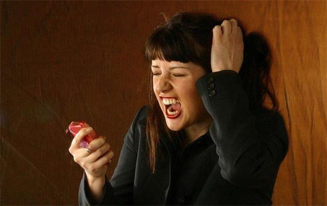 女人45以后暴躁、易怒,想要更年期好过,2句