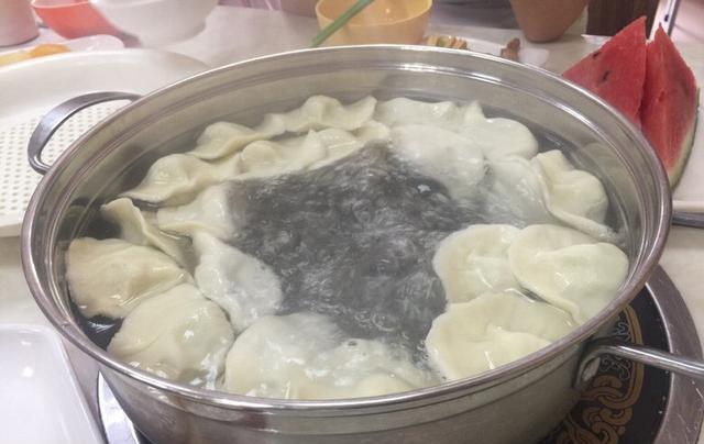 26元\/人, 扶墙而入扶墙而出的饺子自助餐