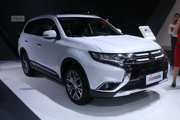 冰火两重天，雅阁下滑98.25%，轩逸狂销36471辆