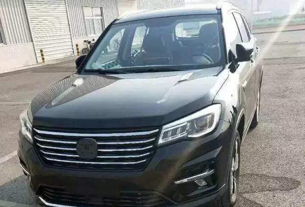 换车标，重塑外观，内饰升级，2018款长安CS75直怼哈弗H6