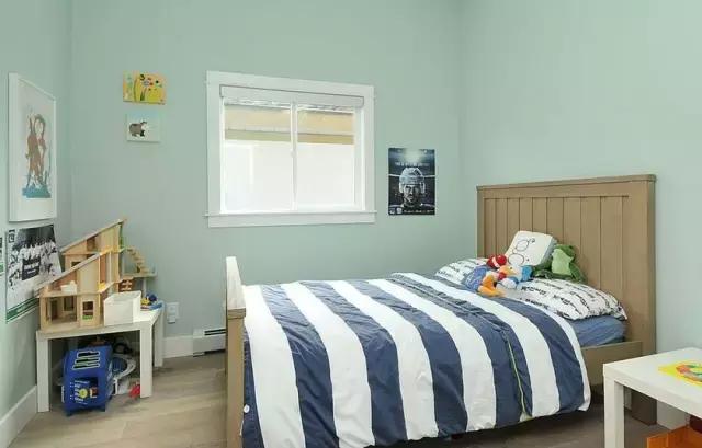 墙面漆到底刷几遍好,让油漆工告诉你真正的刷