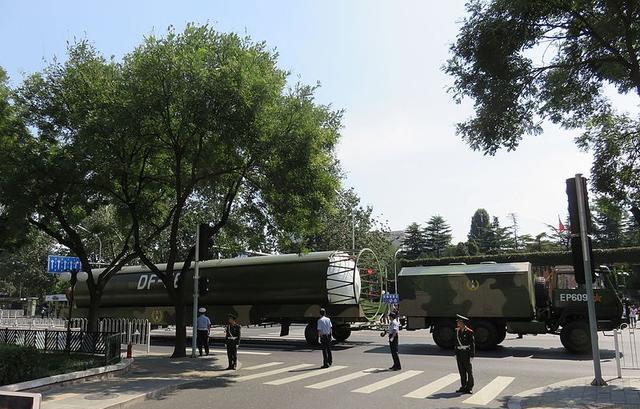 我们国家的洲际导弹最远的射程有多远?可以一