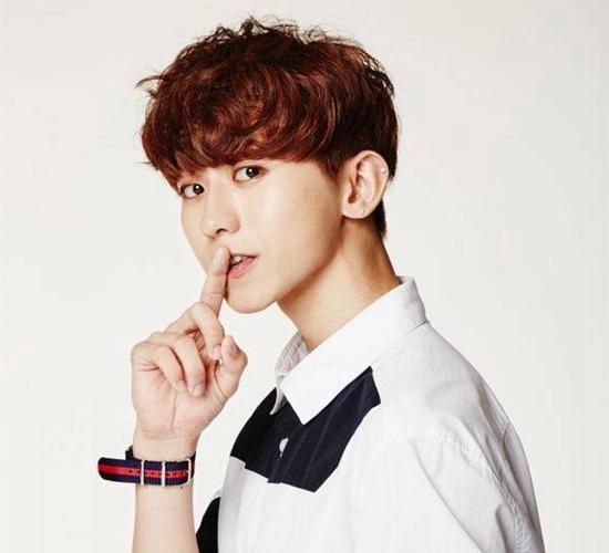 蔡徐坤正能量爆棚,父亲节嘱咐粉丝给爸爸打一