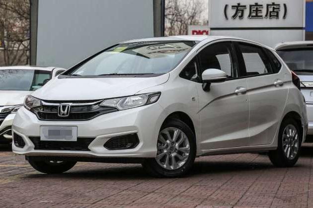 想给媳妇买一辆自动挡的车, 本田飞度和大众Polo怎么选?