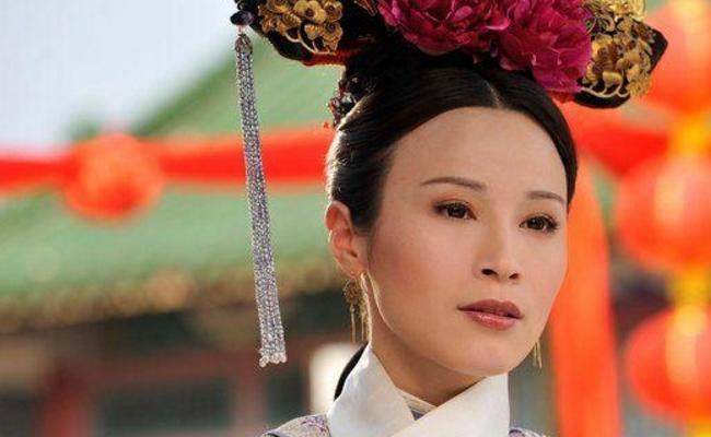 雍正登基后，为何下令赐死一兄弟的福晋，只因康熙厌恶她？