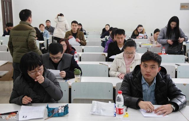 在职公务员想换岗位再考省考, 两大途径让你不