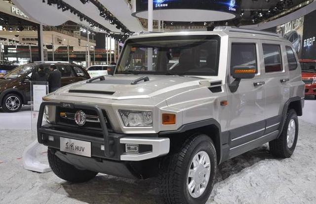 东风神勇！该车被称为奔驰S级的“老弟”，售12万，当场碾压路虎