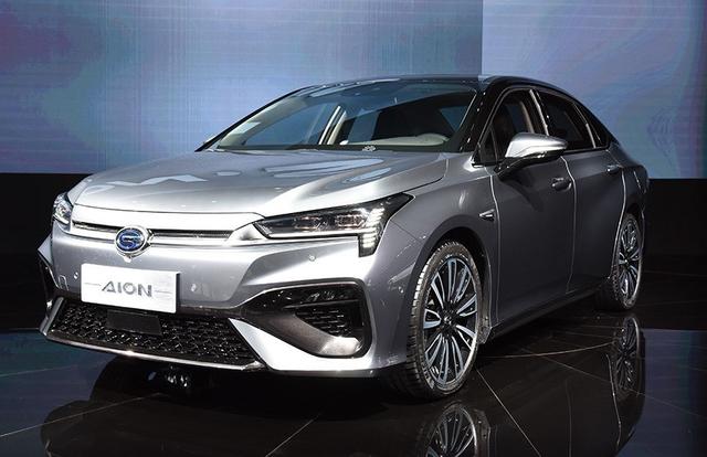 广汽给新能源市场投放一枚炸弹！纯电续航6百公里，比特斯拉更牛