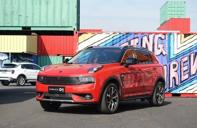 疑似设计缺陷？领克01车主投诉大灯起雾又结冰