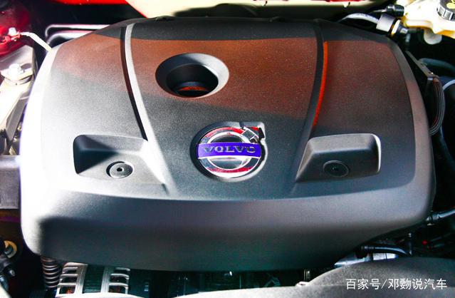 V40车系:搭载沃尔沃变速箱,兼具性能与节能的进化