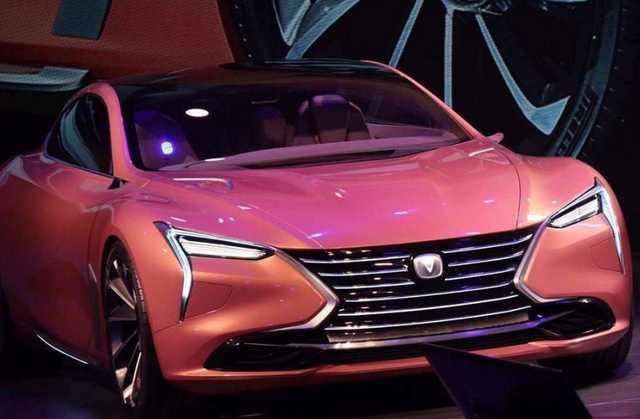 长安睿骋CC亮相, 可惜前脸模仿痕迹太重