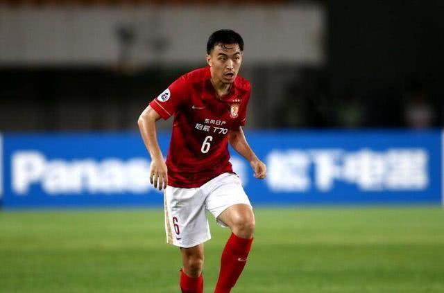 冯潇霆被称为散步帝, 他回应这赛场散步, 直言是